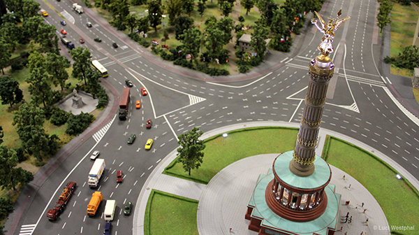 loxx_miniature-berlin_min-138_01_s